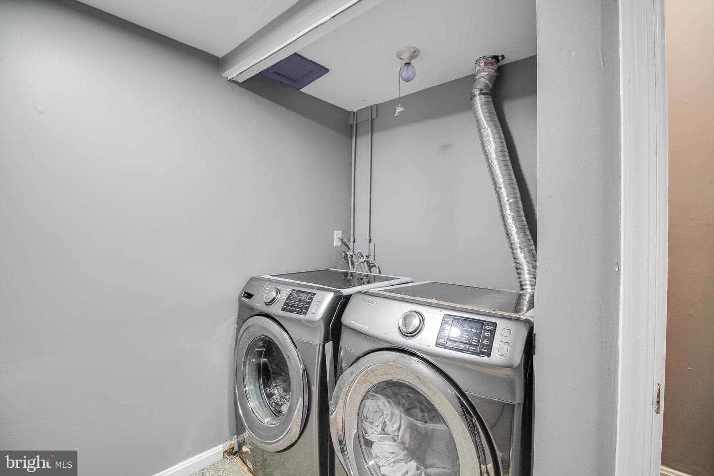 1408 Olmstead Street photo 28