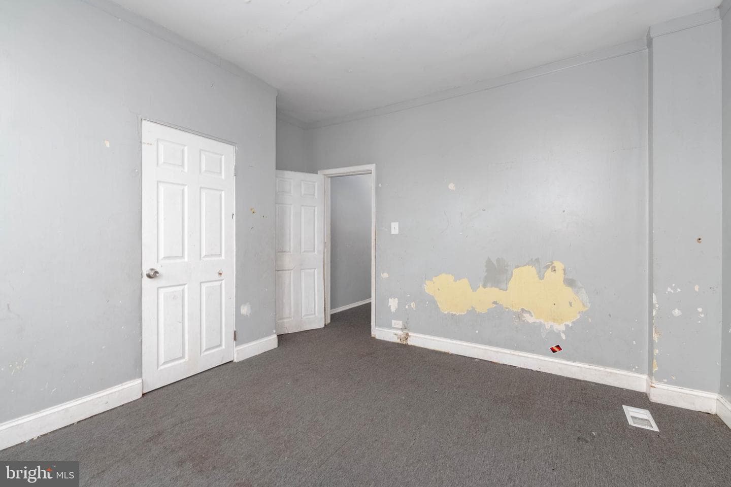 2216 W Fayette Street photo 23
