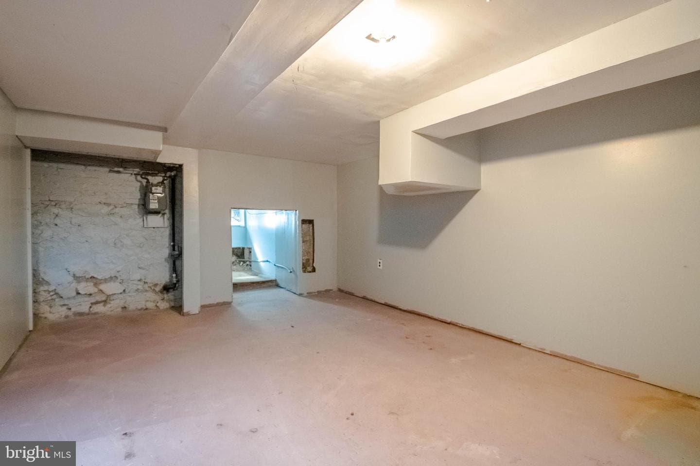 2216 W Fayette Street photo 29