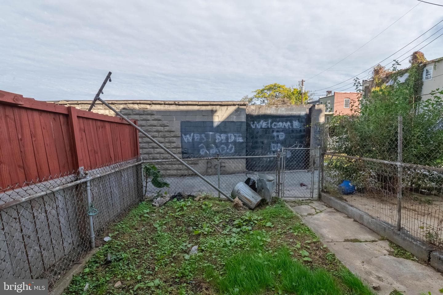 2216 W Fayette Street photo 32
