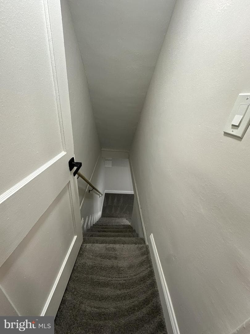 3836 8th Street photo 28