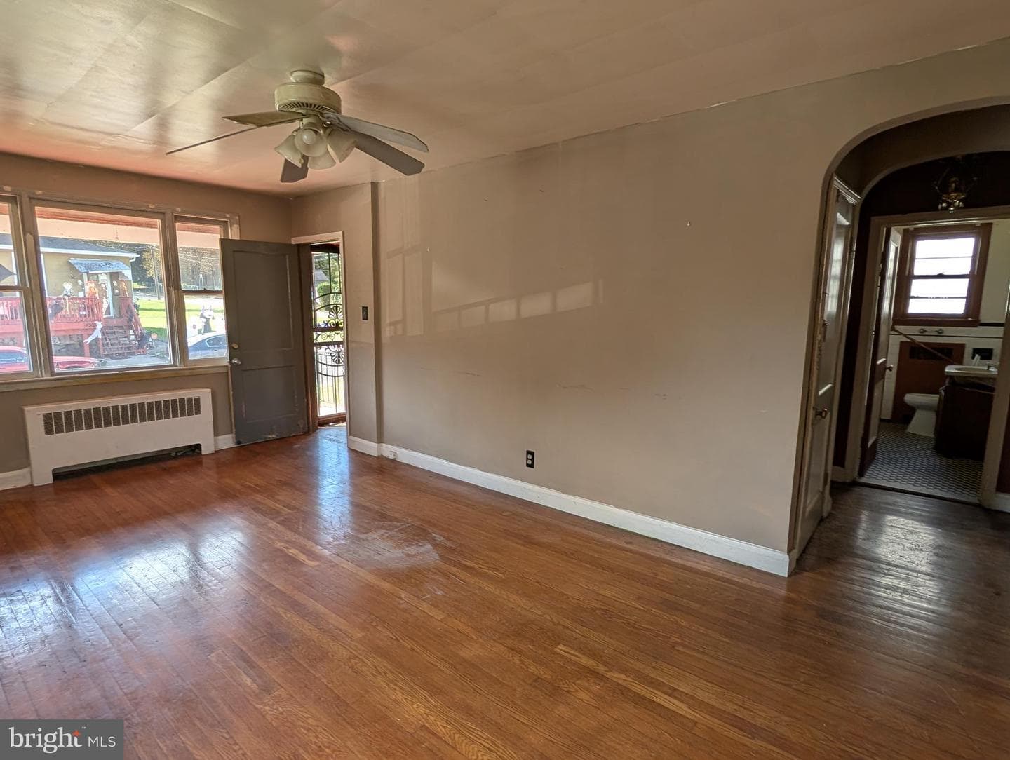 4302 Parkwood Avenue photo 2