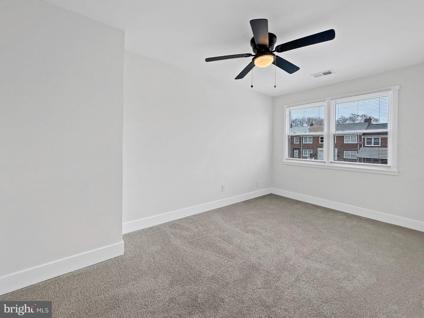 4217 Doris Avenue photo 10