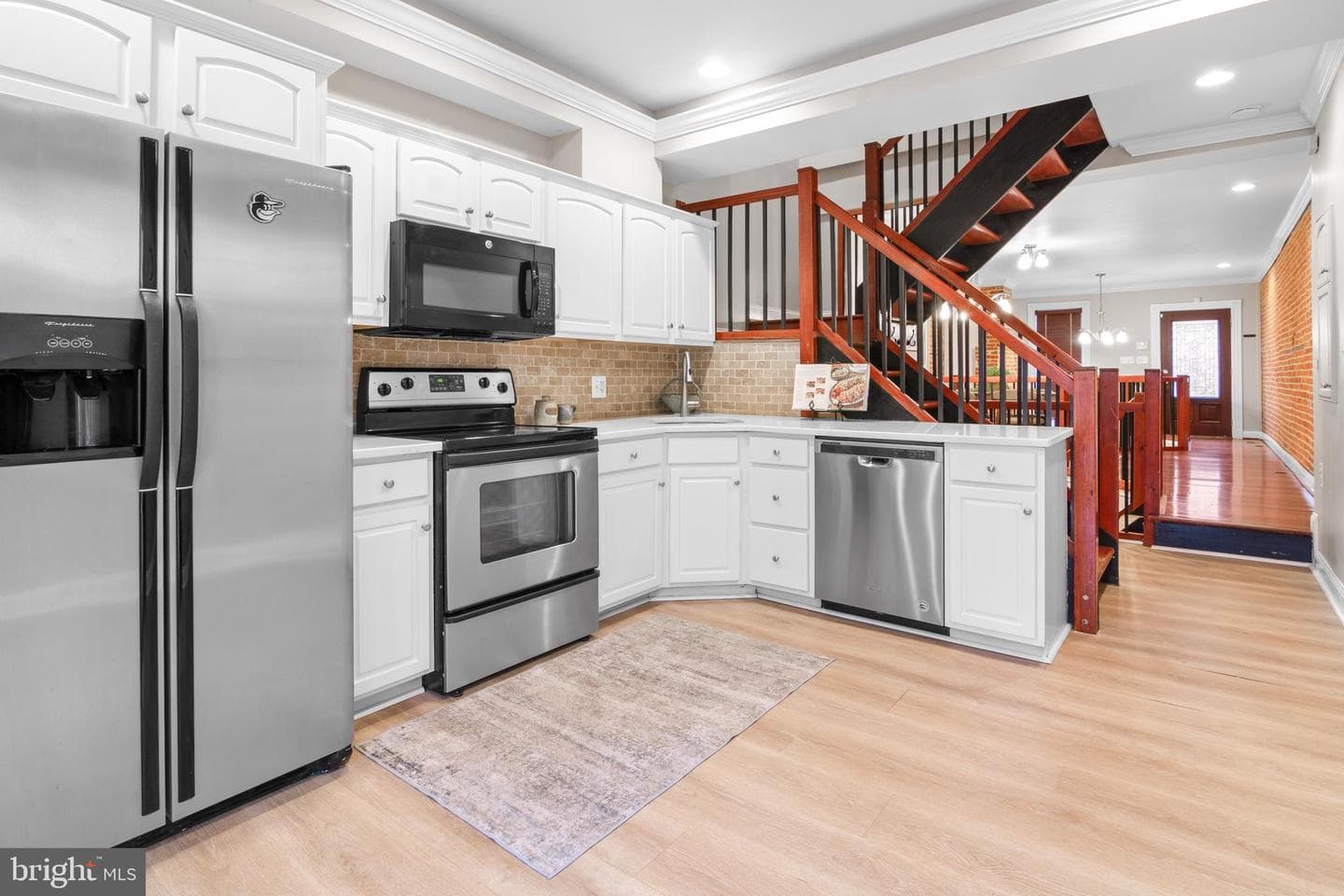 1535 S Hanover Street photo 9