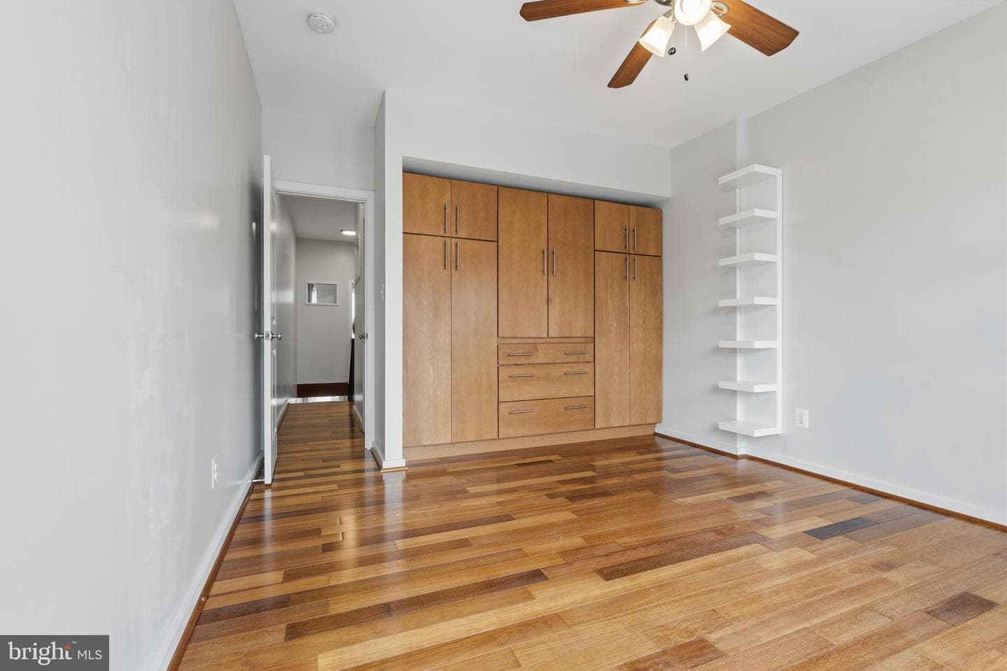 21 N Decker Avenue photo 24