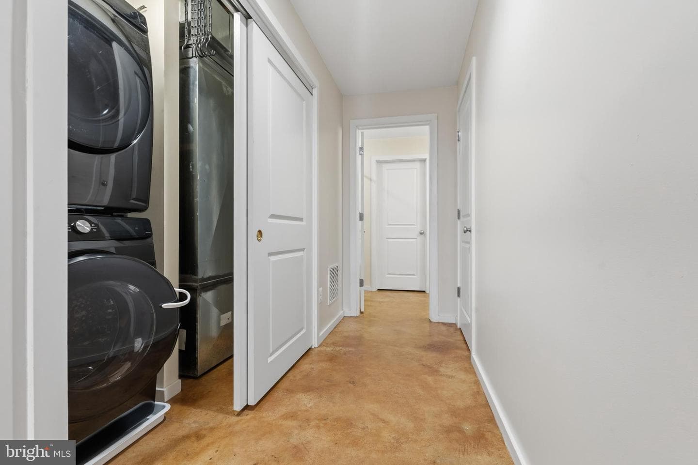 21 N Decker Avenue photo 34