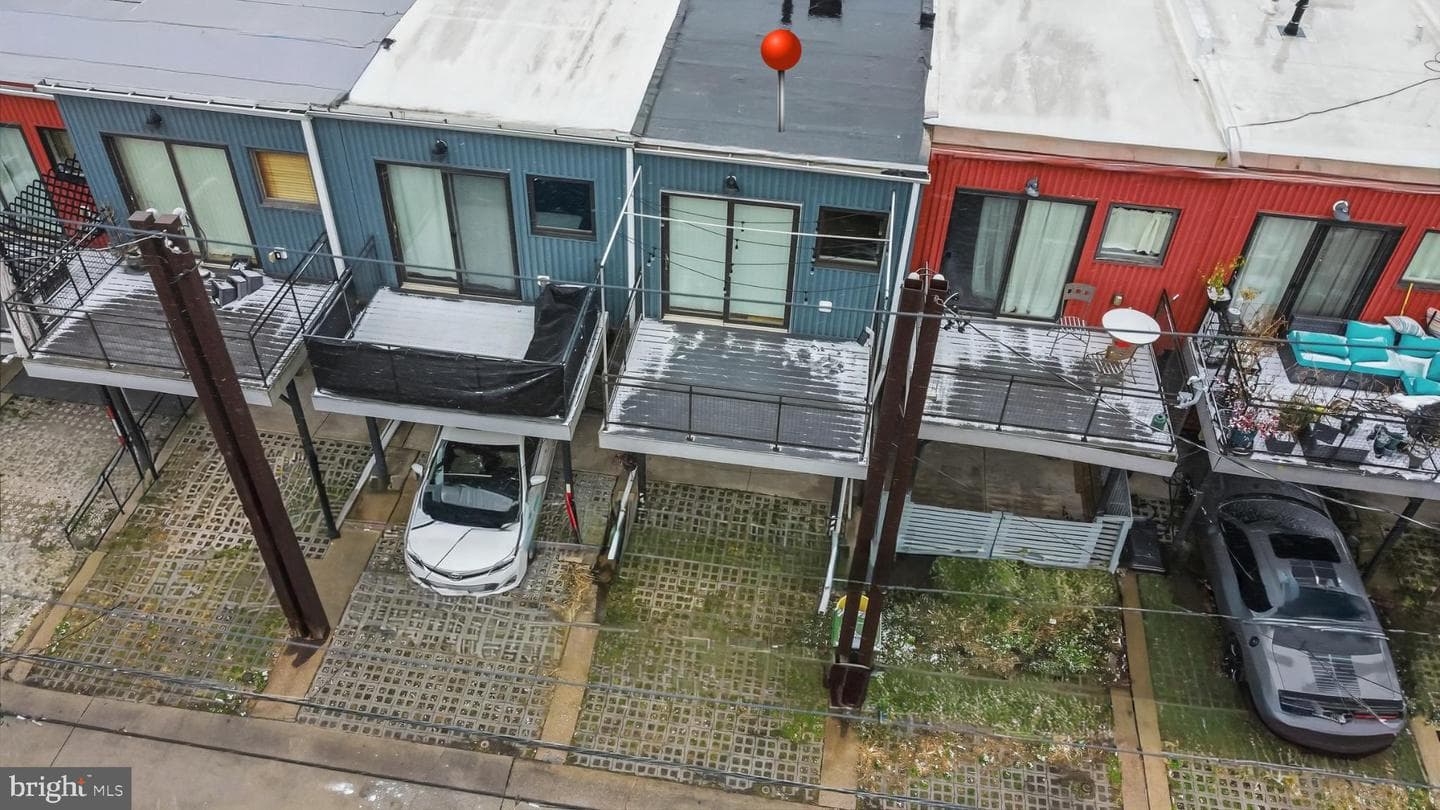 21 N Decker Avenue photo 4