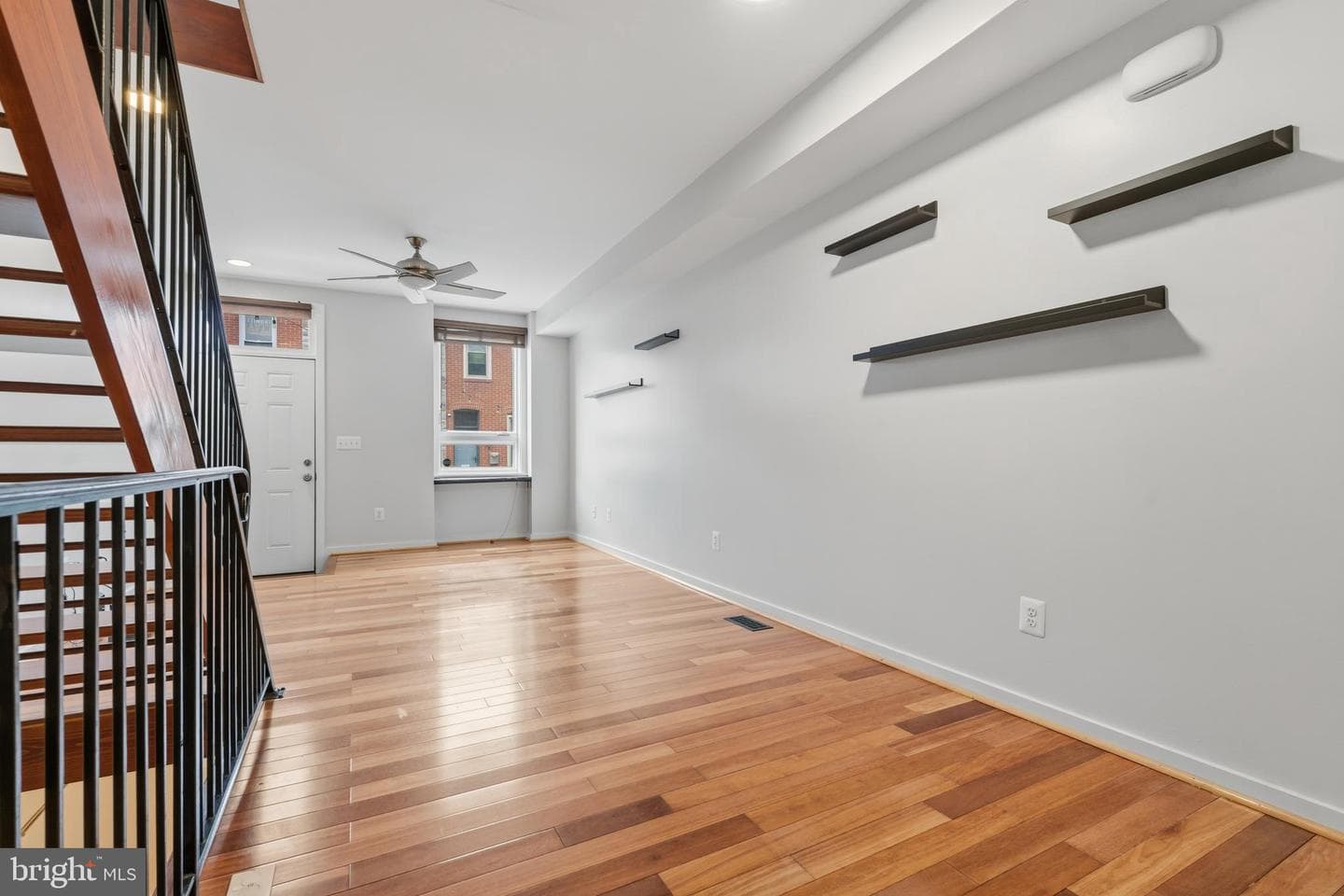 21 N Decker Avenue photo 8