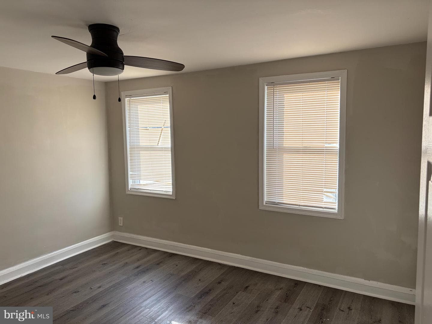 2715 Bookert Drive photo 3