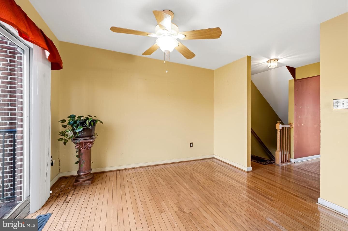 252 Robert Street photo 21