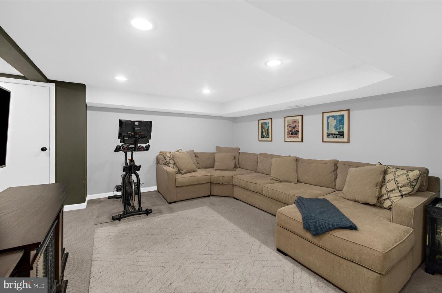 1215 Roland Heights Avenue photo 23