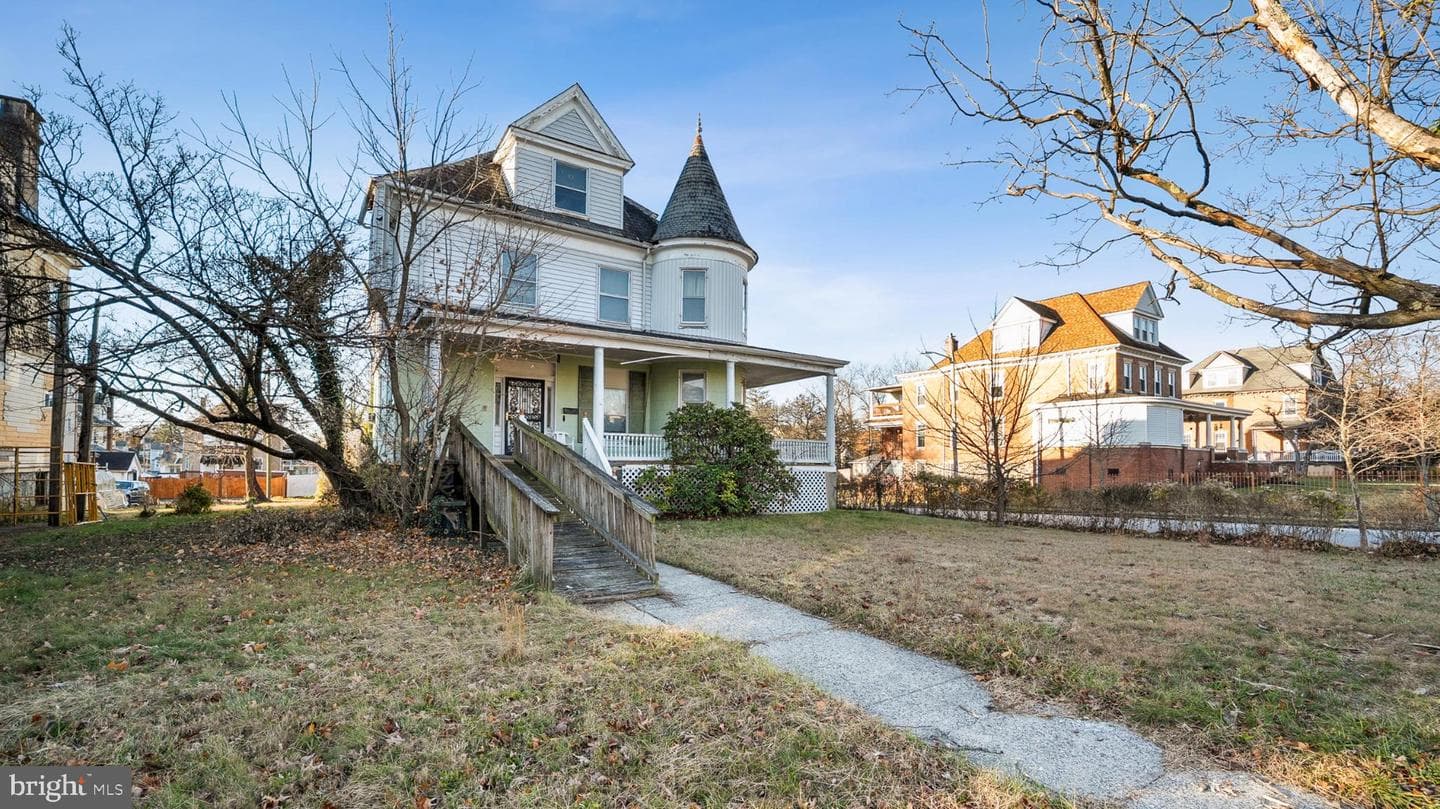 4313 Maine Avenue photo 3