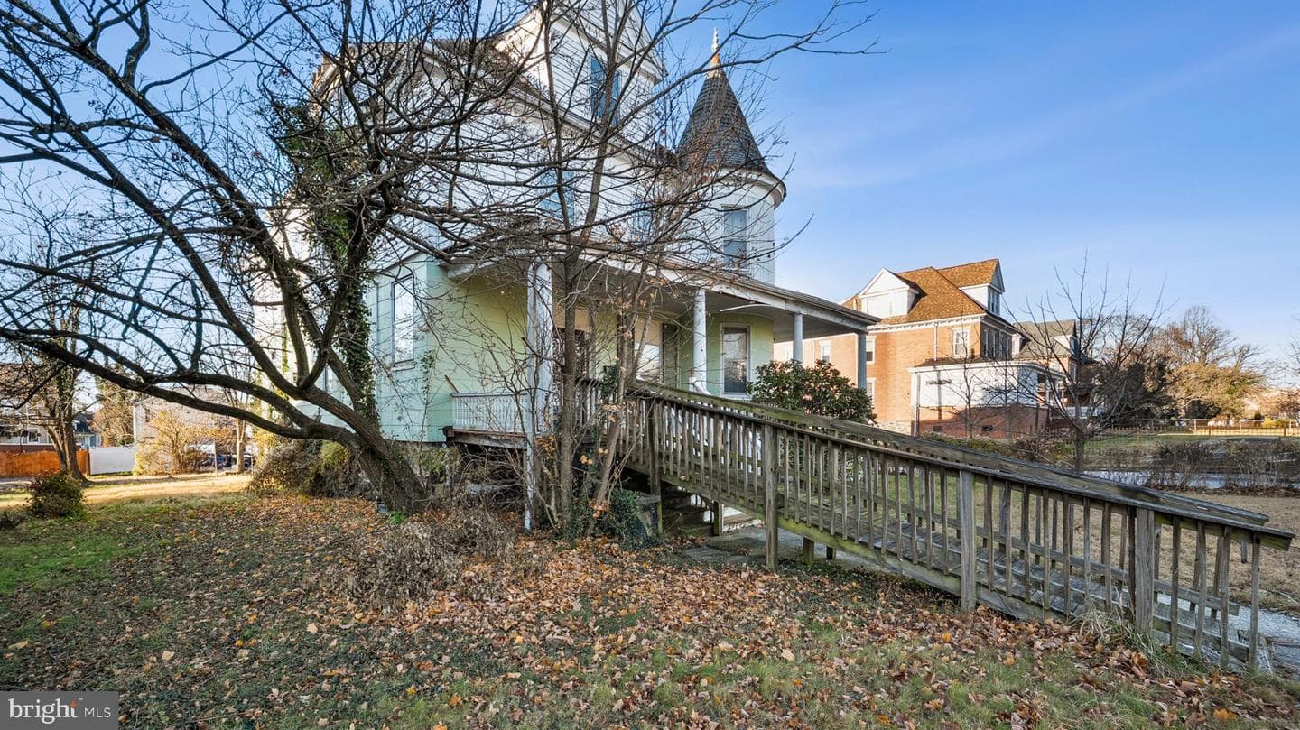 4313 Maine Avenue photo 8