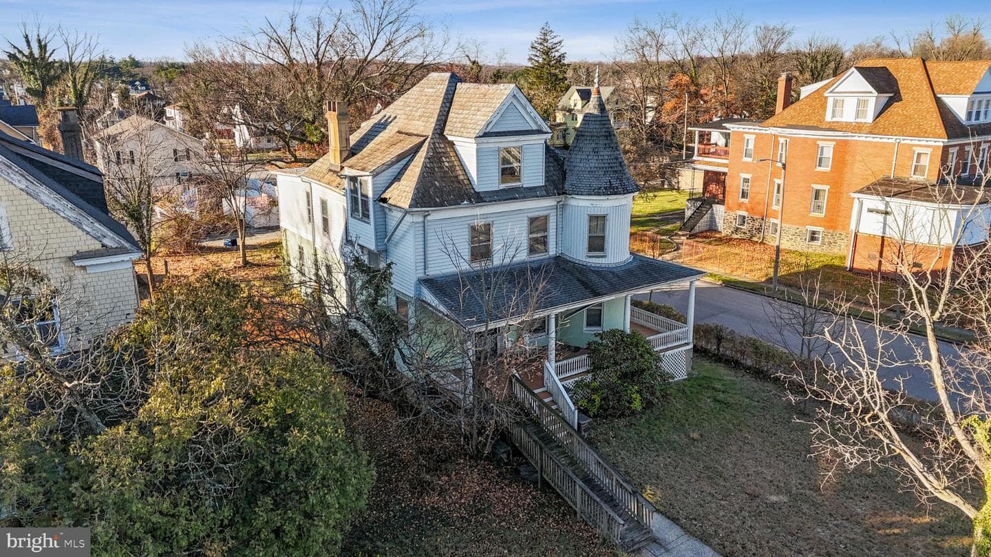 4313 Maine Avenue photo 9