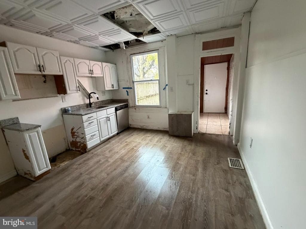 2642 Wilkens Avenue photo 9