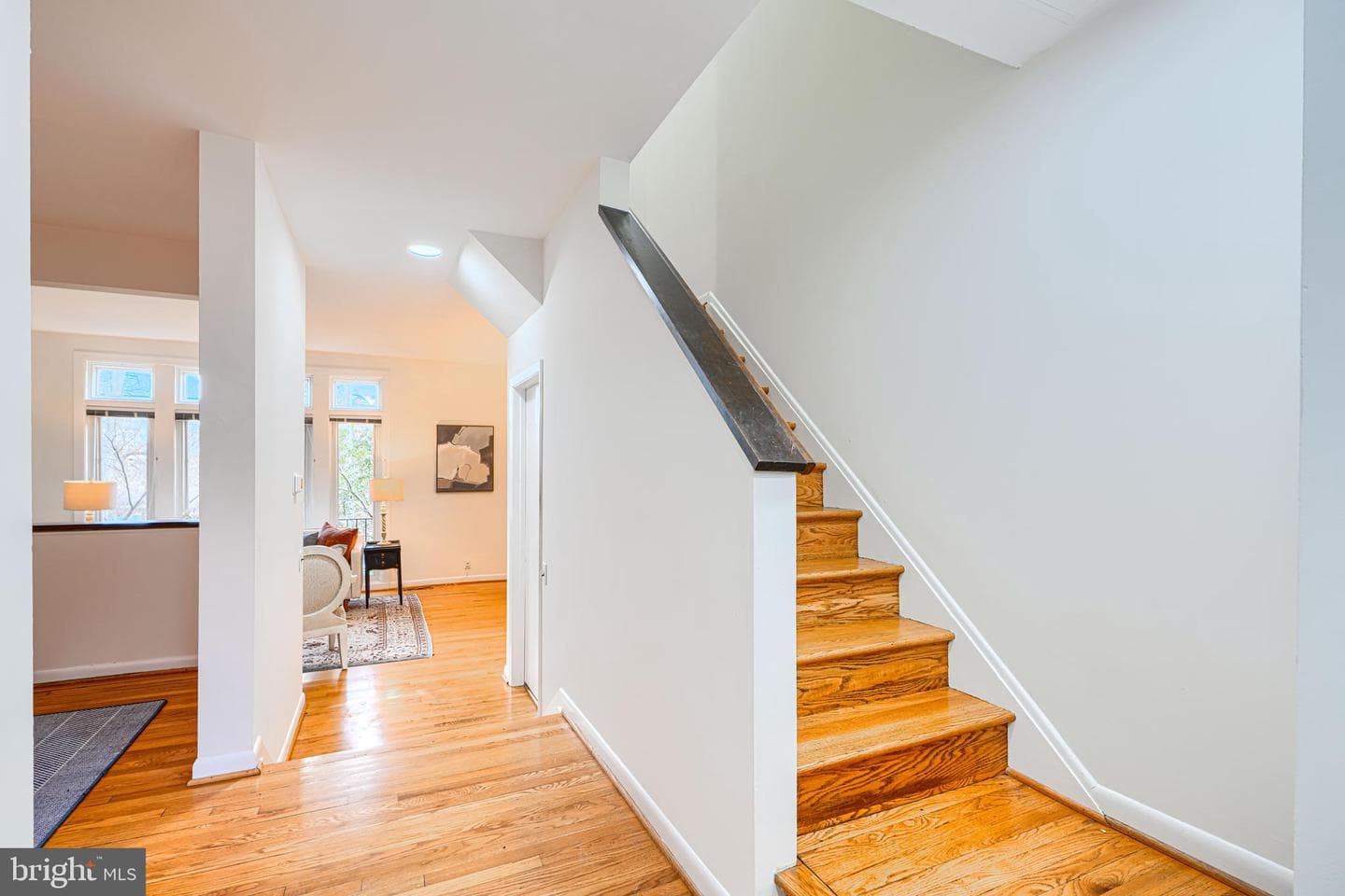 211 Bolton Place photo 17