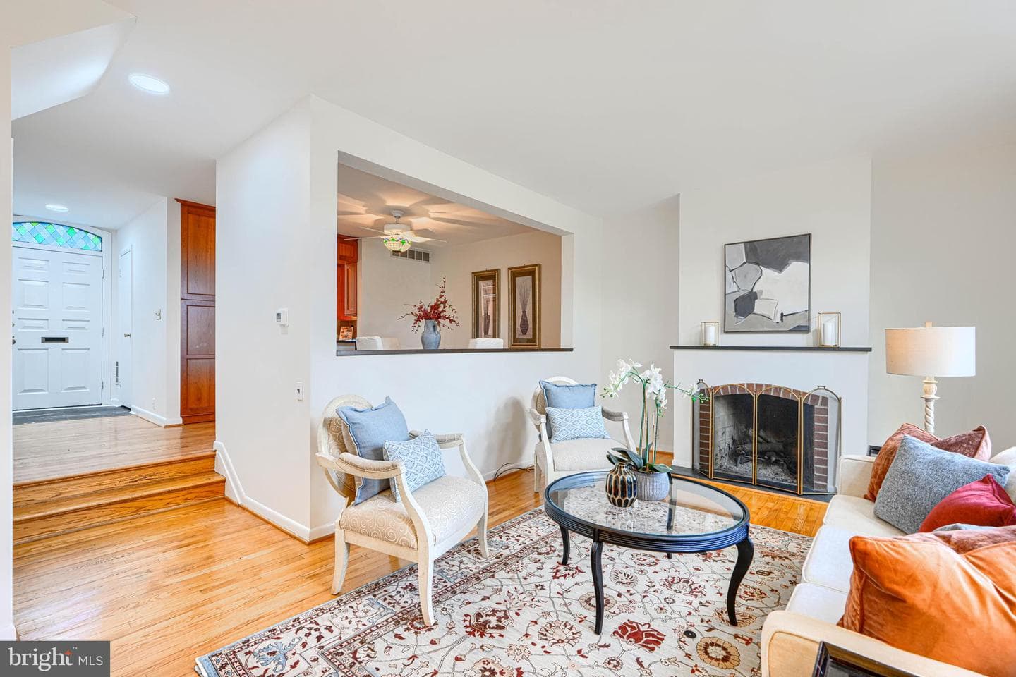 211 Bolton Place photo 24