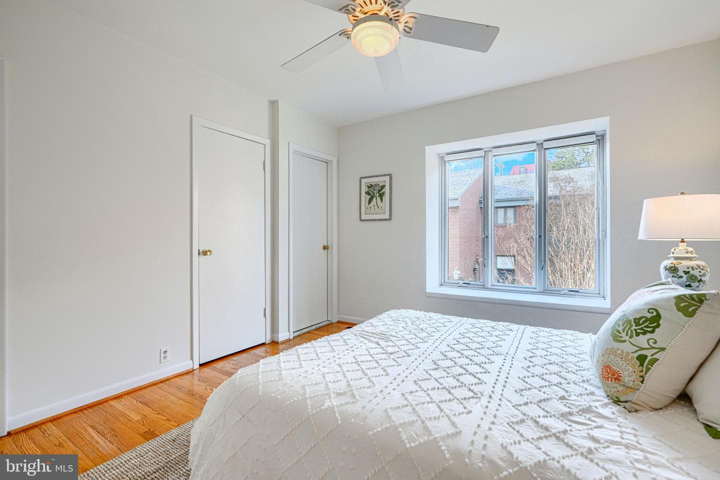 211 Bolton Place photo 46