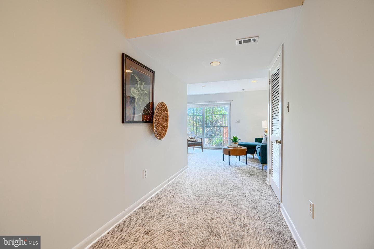 211 Bolton Place photo 54