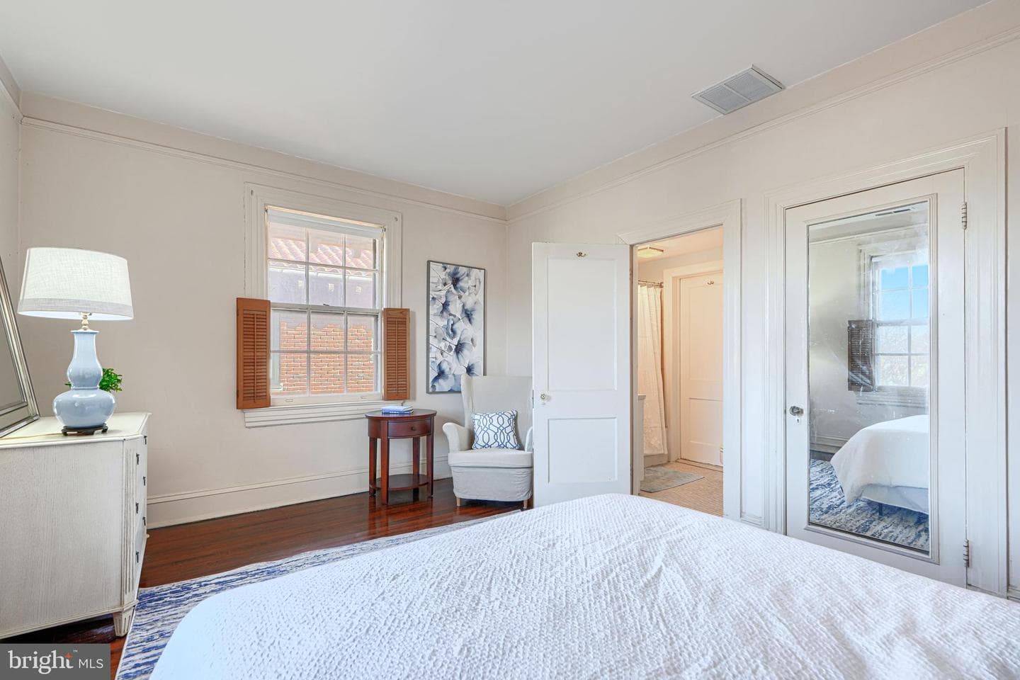903 W University Pkwy #402 photo 38