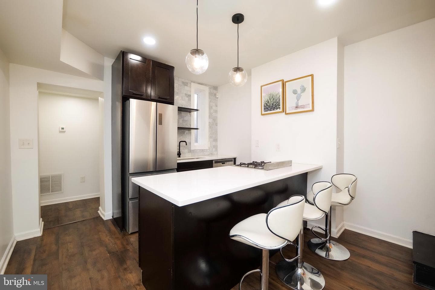 610 Wyeth Street photo 10
