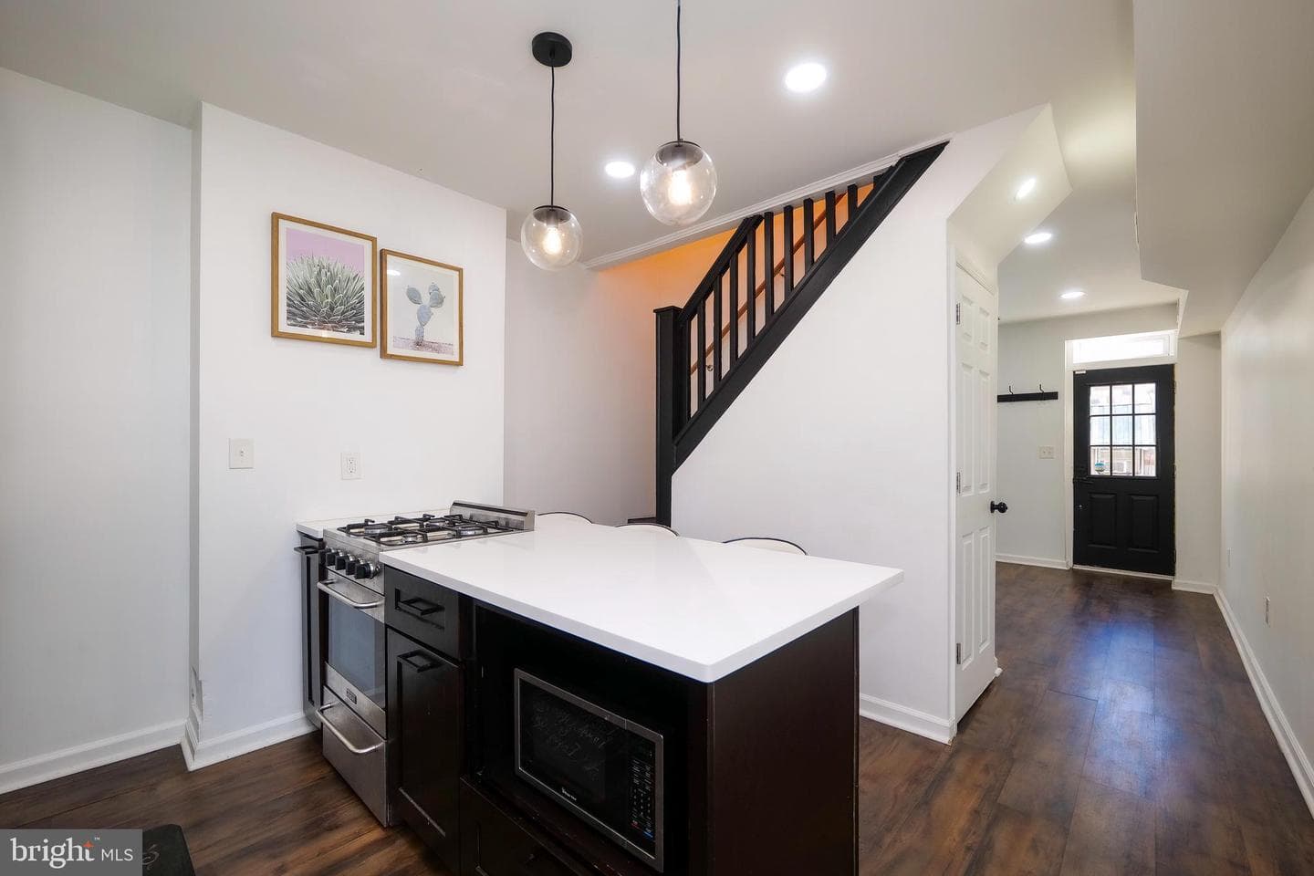 610 Wyeth Street photo 12