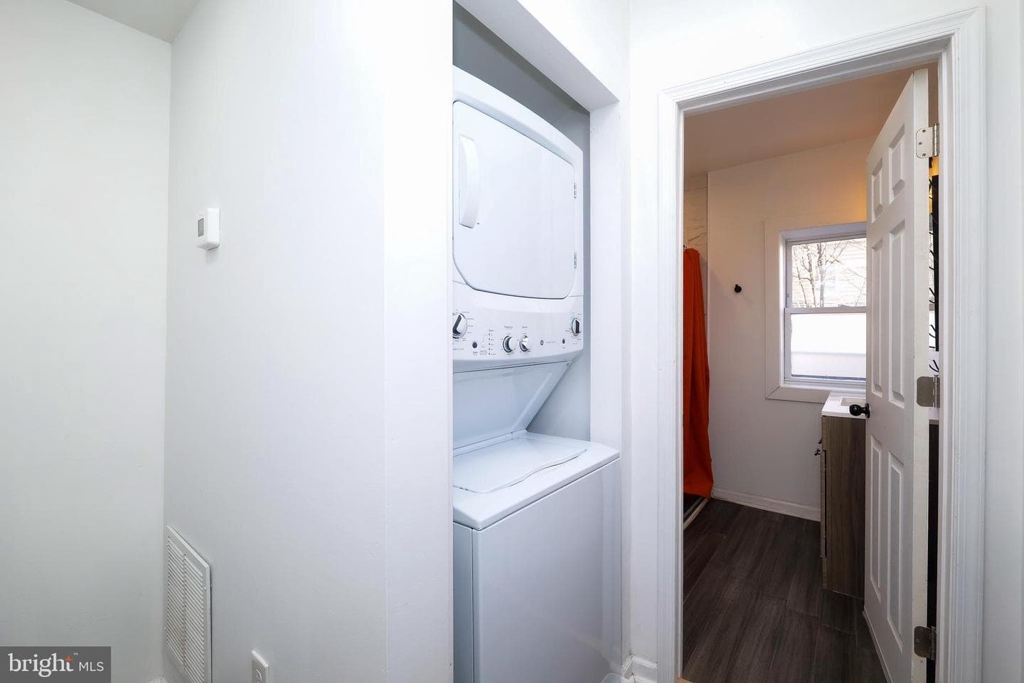 610 Wyeth Street photo 15
