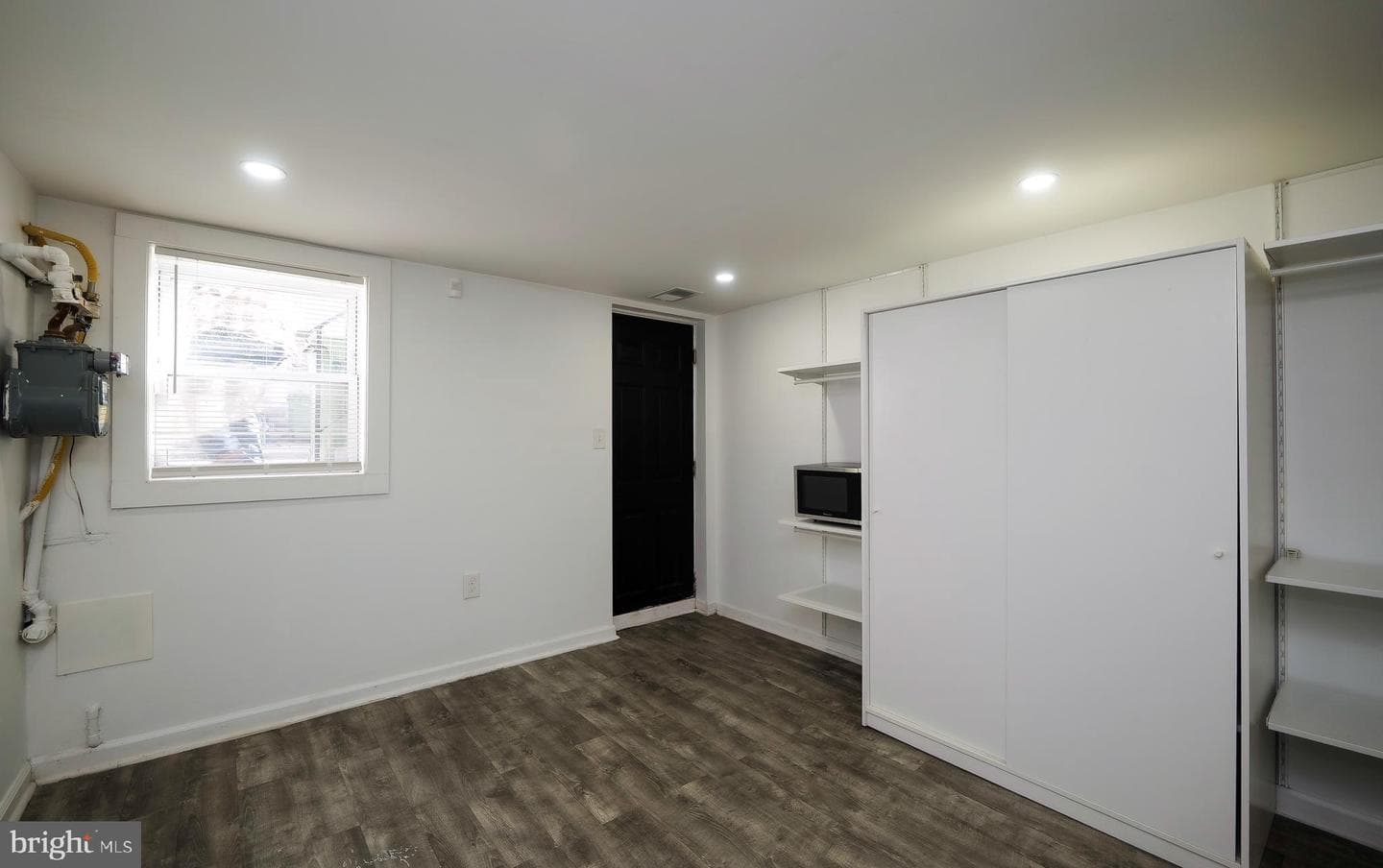 610 Wyeth Street photo 28