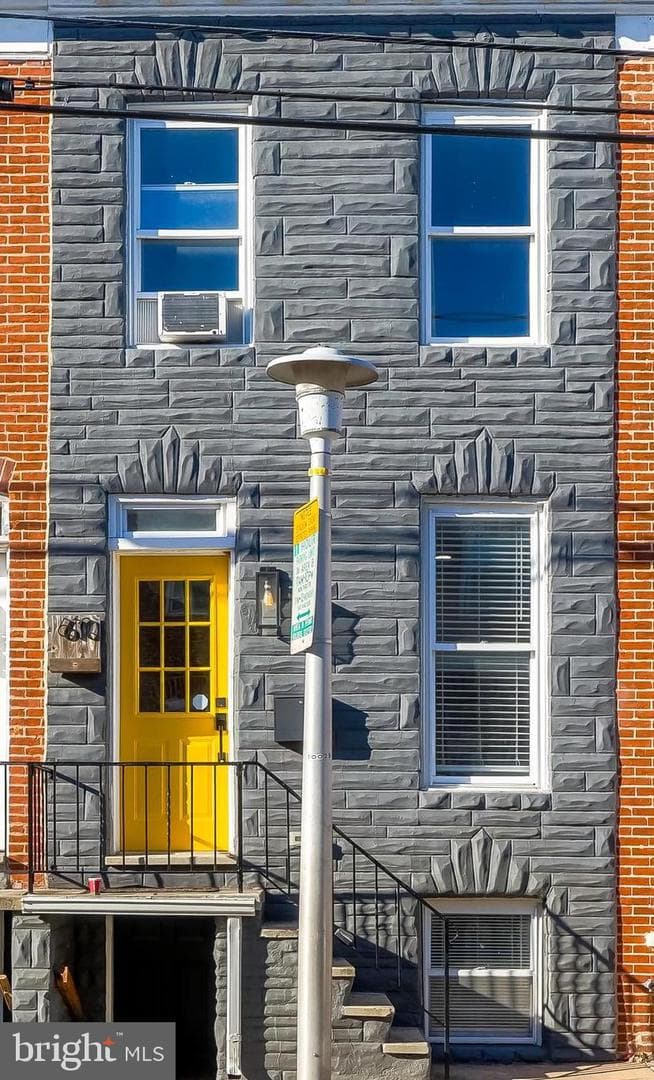 610 Wyeth Street photo 3