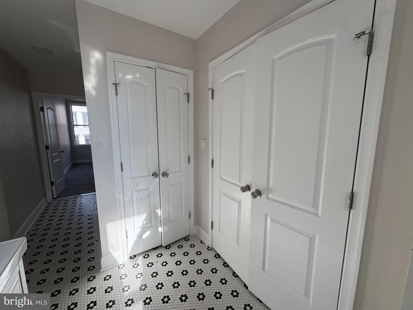 517 E 21st Street photo 20
