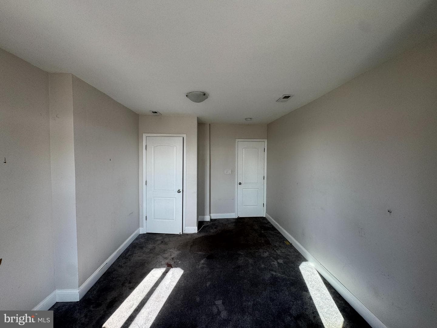 517 E 21st Street photo 23