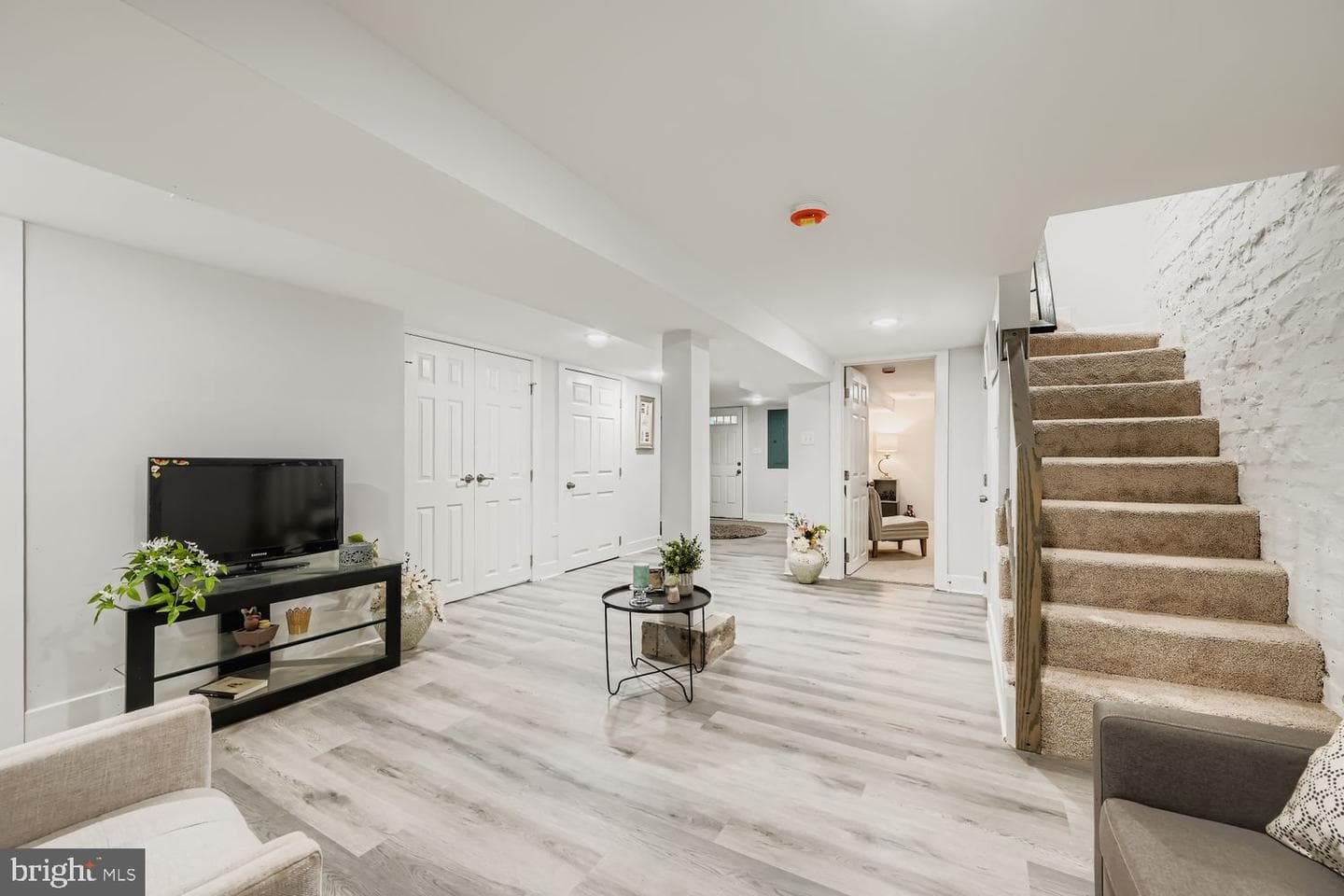 4028 Hayward Avenue photo 23