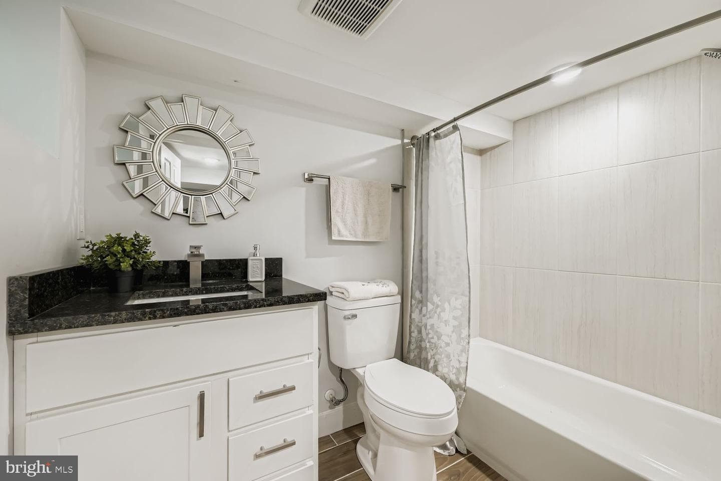 4028 Hayward Avenue photo 26