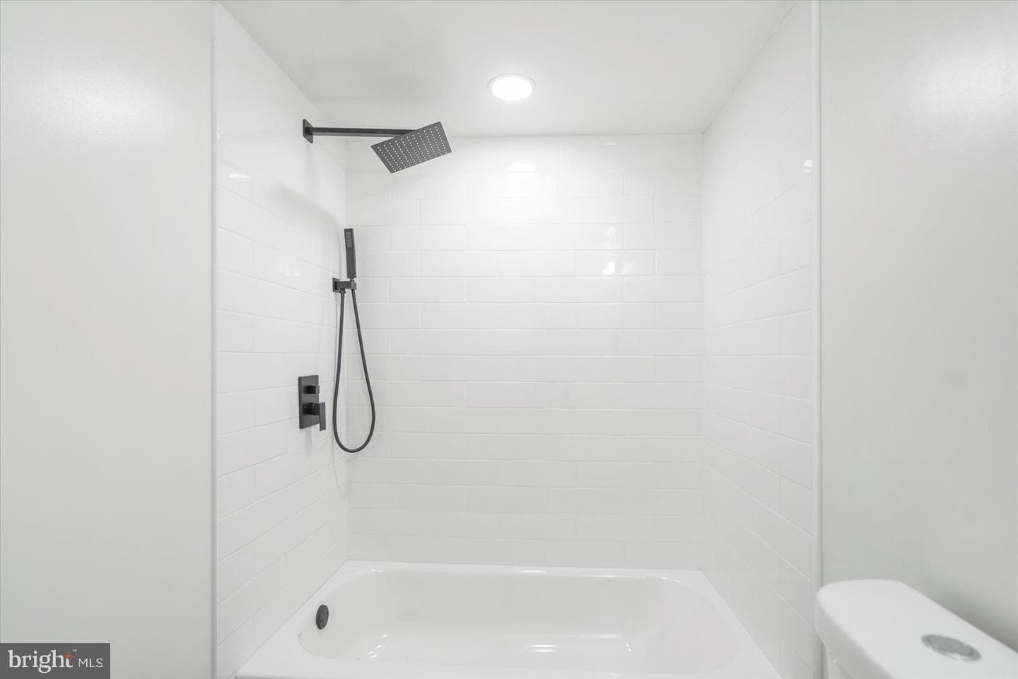 638 Charraway Road photo 31