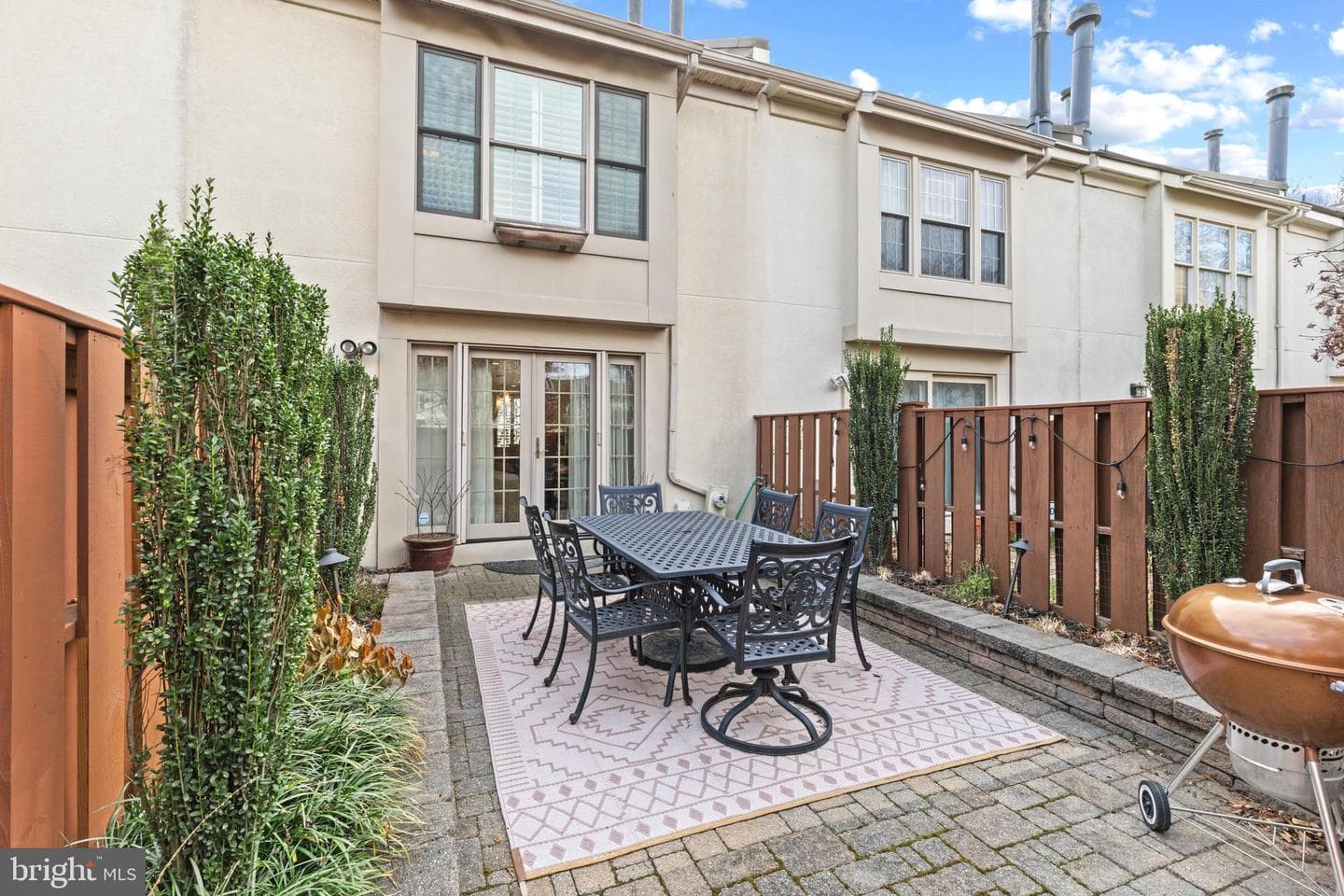 2922 Toone Street photo 34