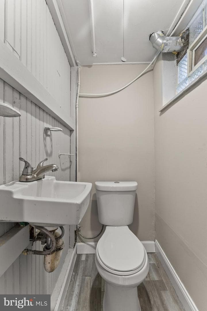 1324 Crofton Road photo 22