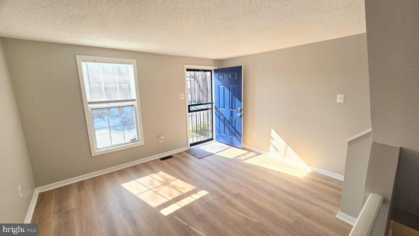 1226 E Chase Street photo 21