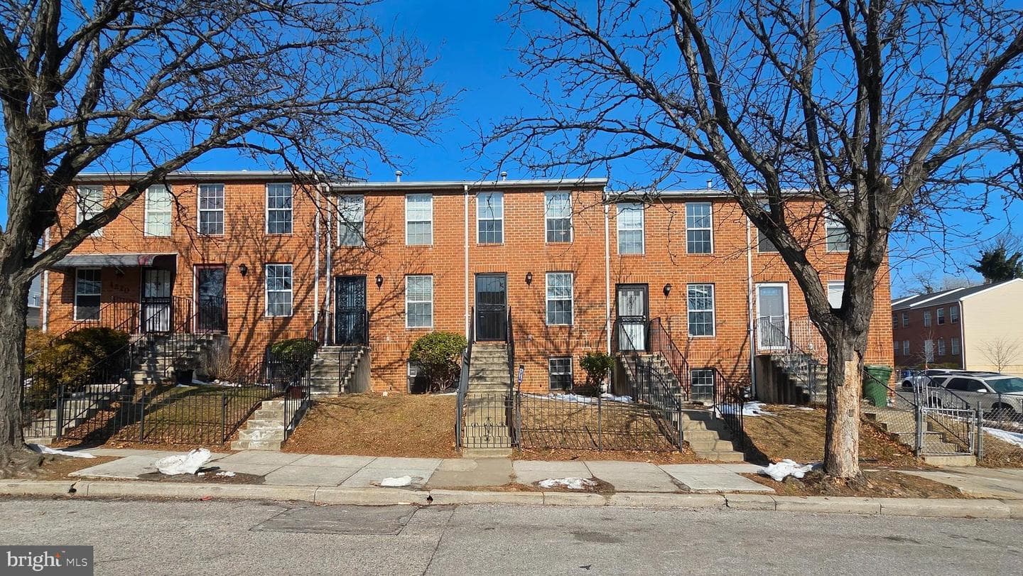 1226 E Chase Street photo 51