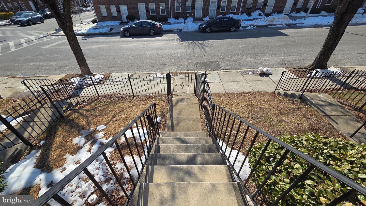 1226 E Chase Street photo 53