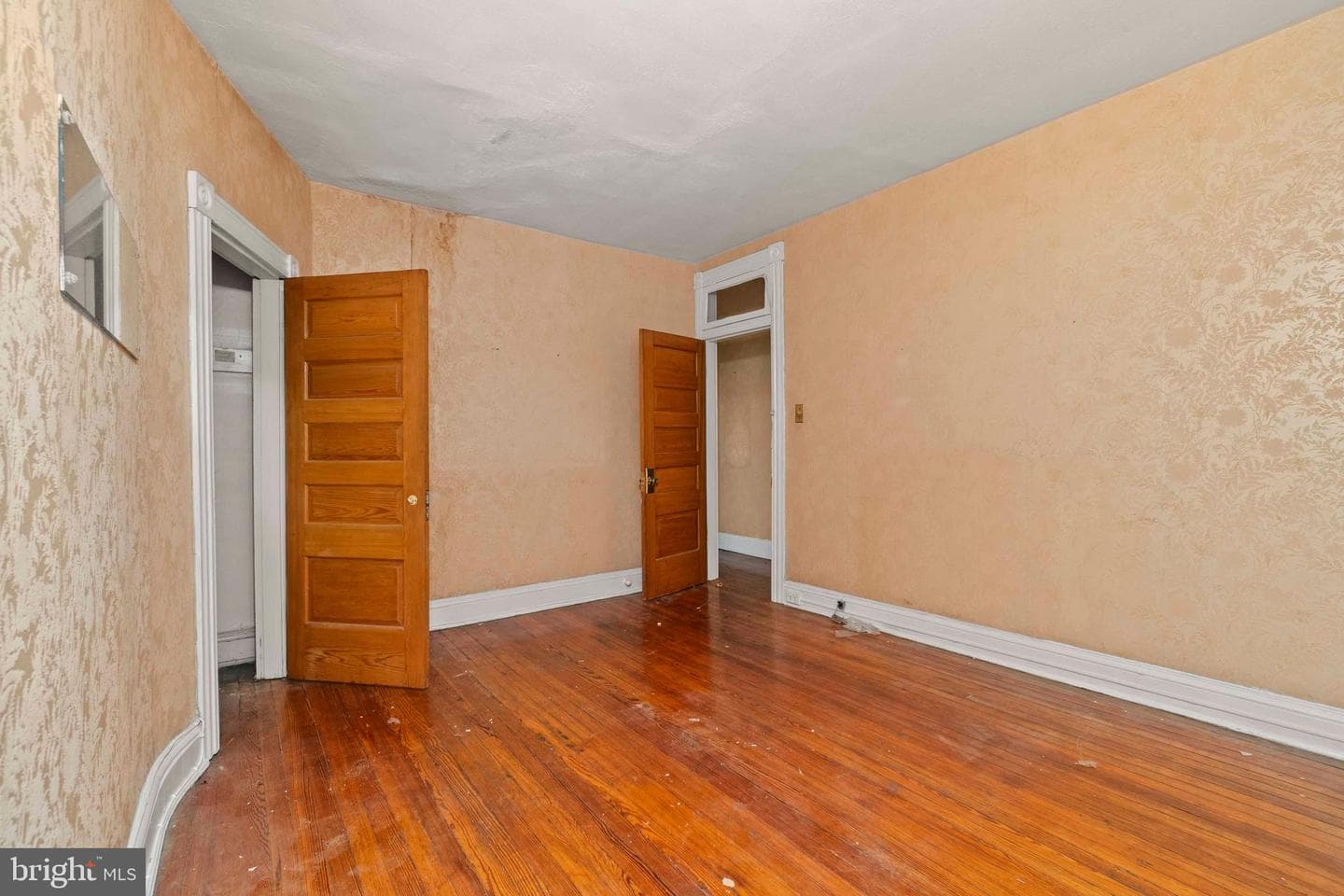 2905 Saint Paul Street photo 25