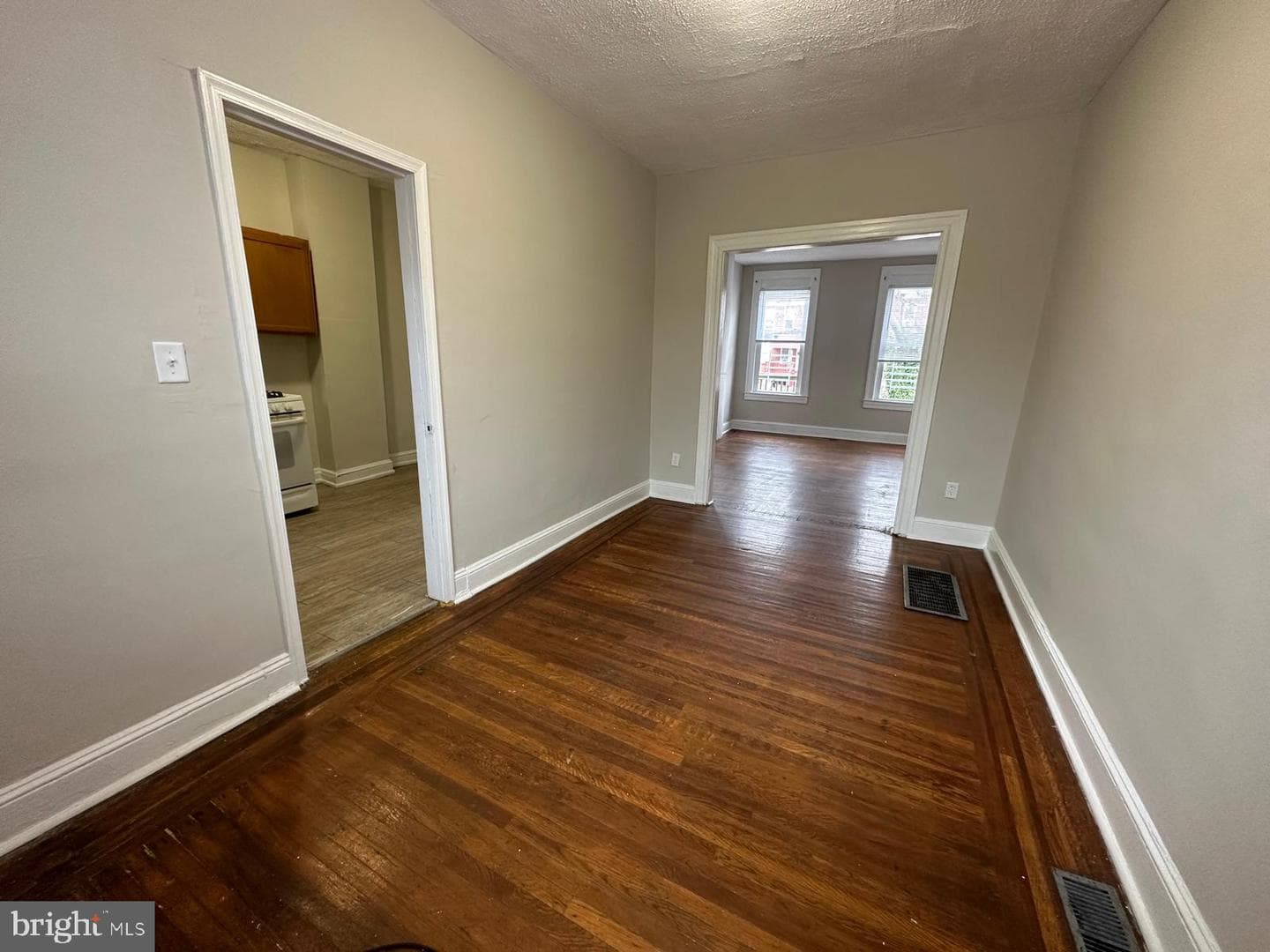 2859 W Garrison Avenue photo 20