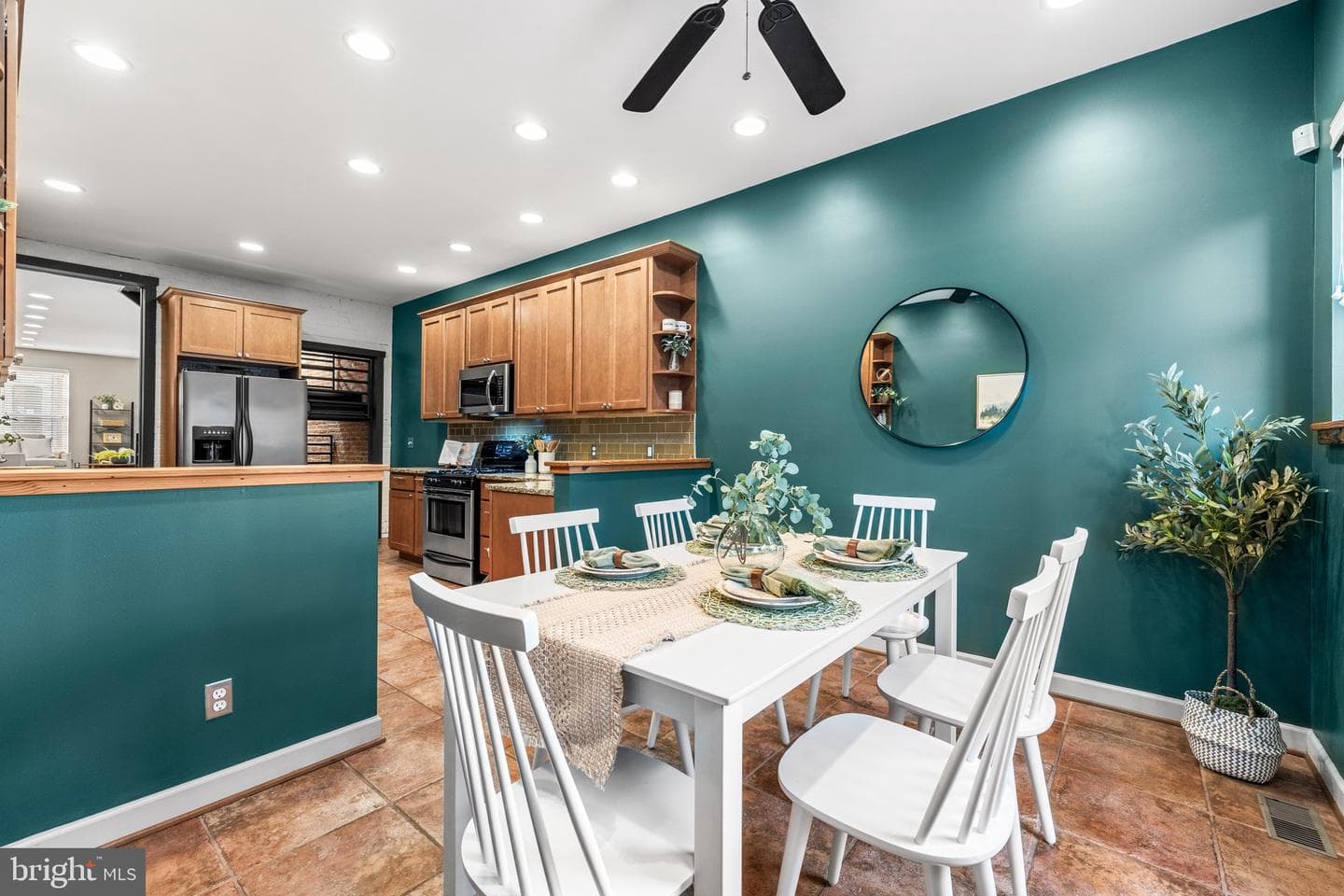 1445 Hull Street photo 10