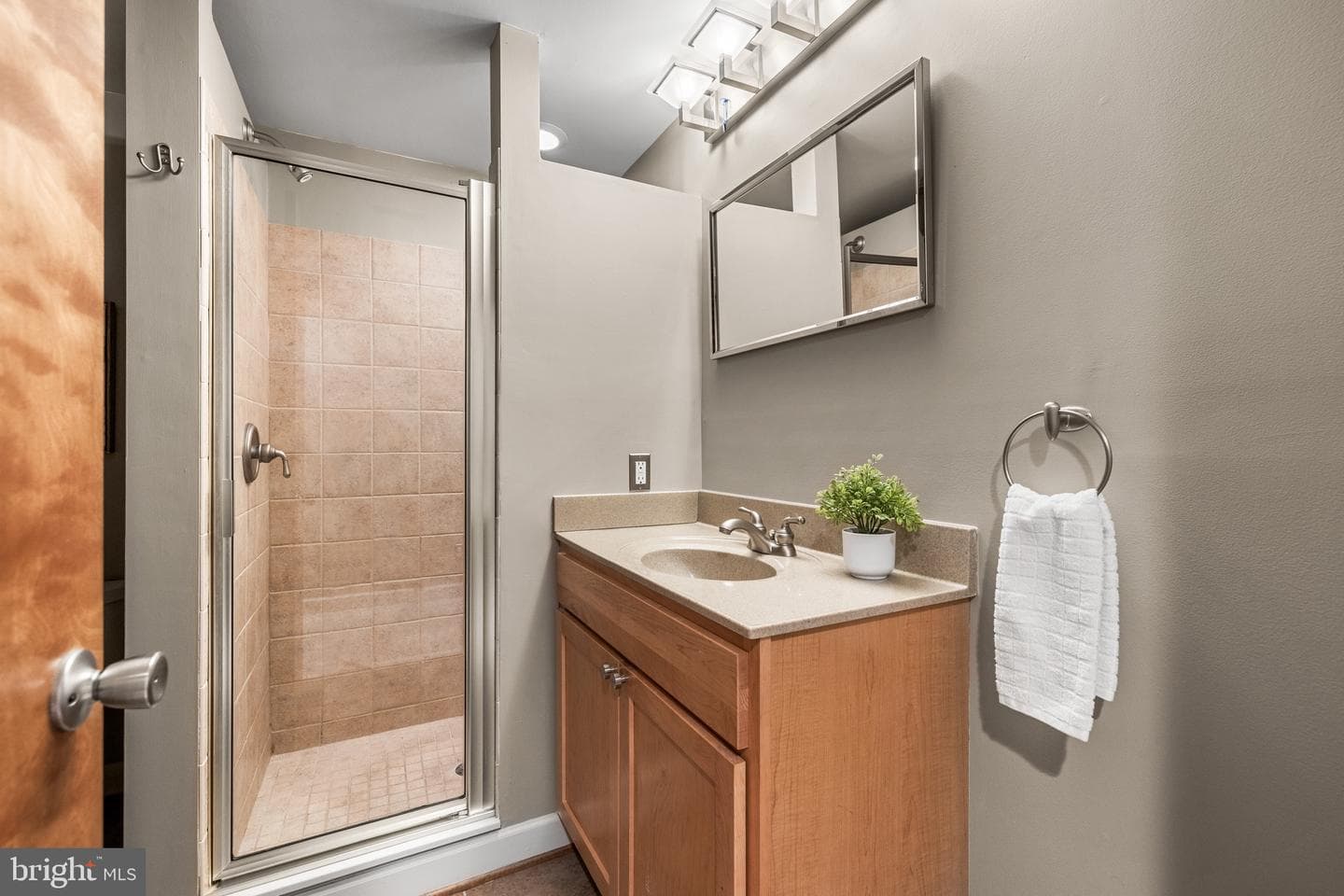 1445 Hull Street photo 16