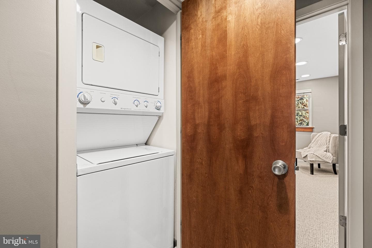 1445 Hull Street photo 17
