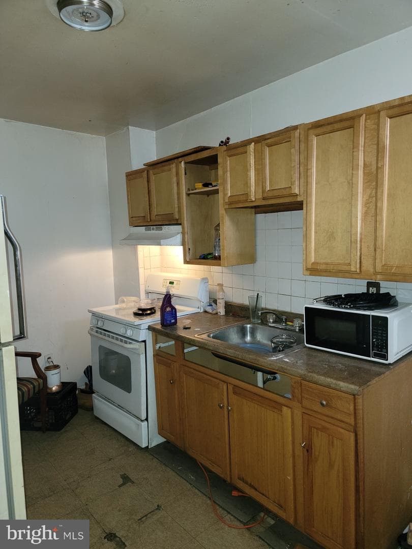 2419 Brentwood Avenue photo 15