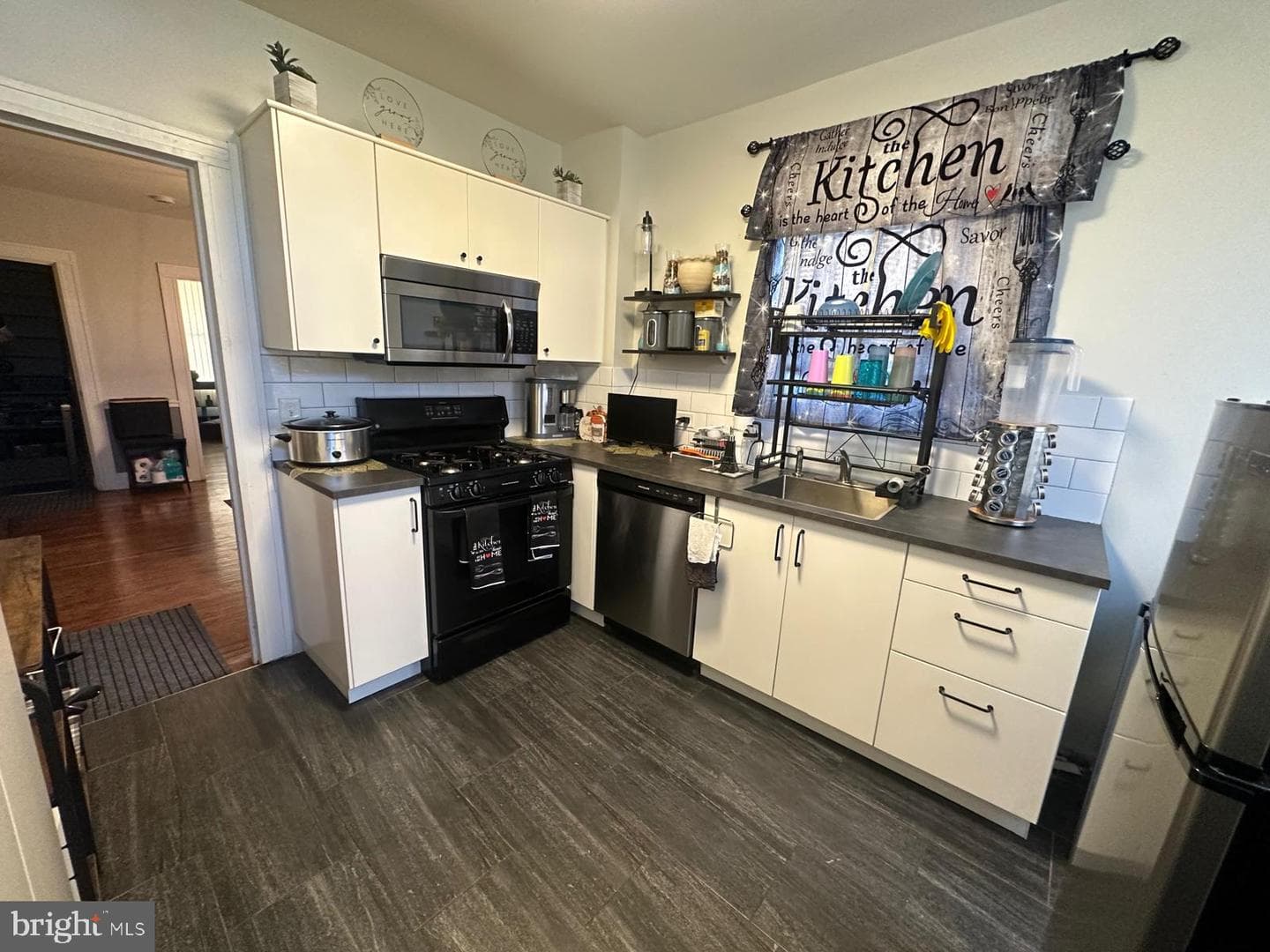 2840 Lake Avenue photo 4