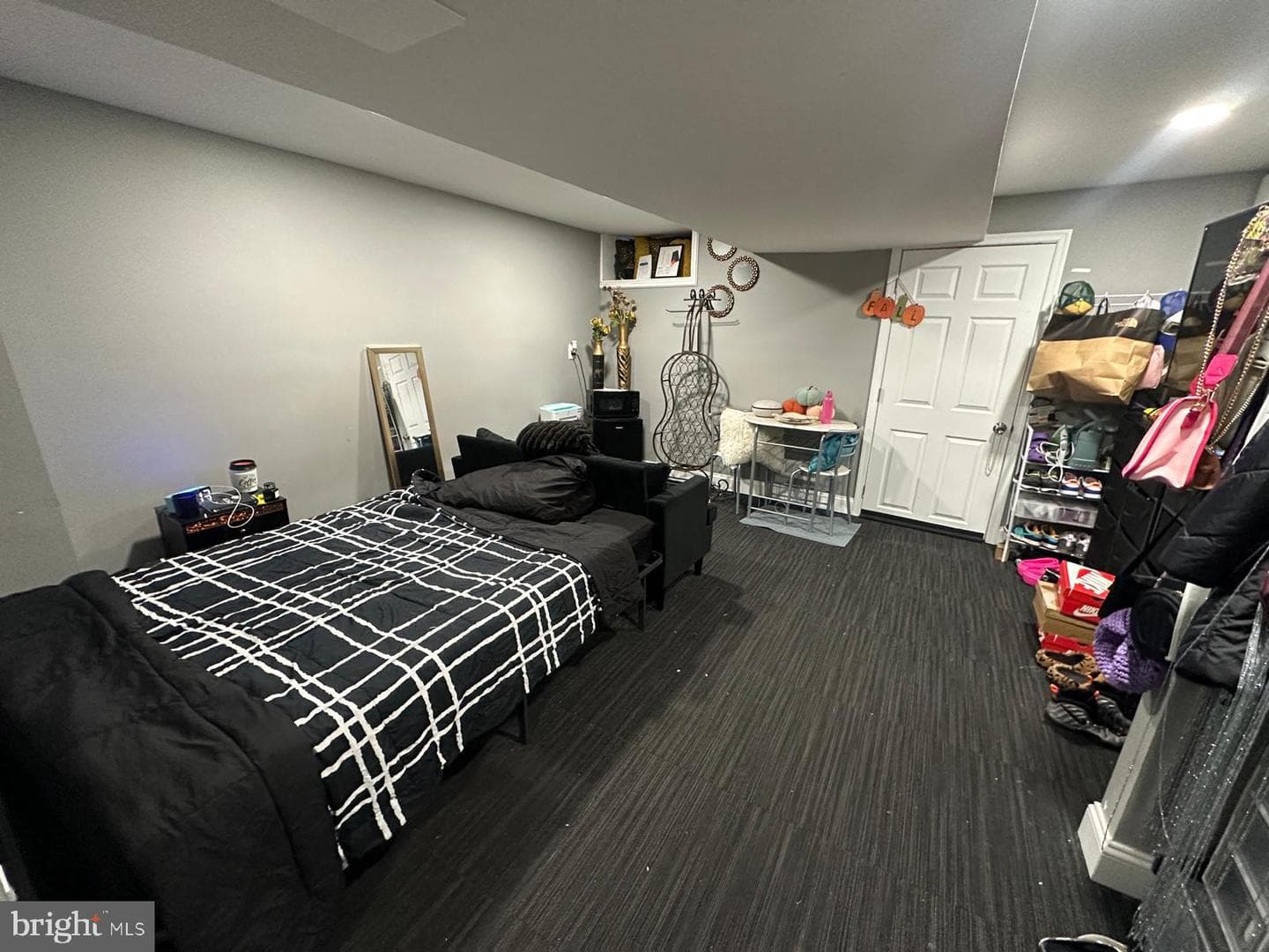 2840 Lake Avenue photo 8