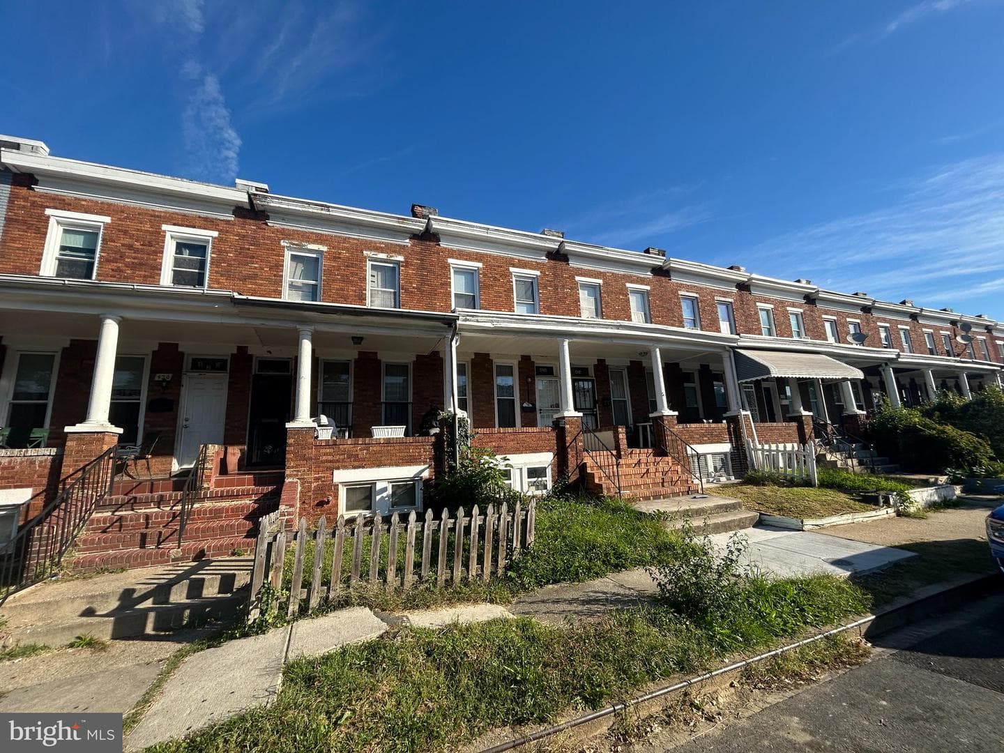 422 Ilchester Avenue photo 3