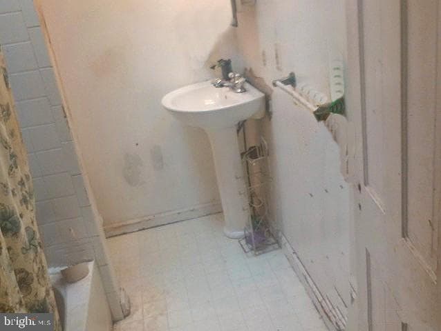 422 Ilchester Avenue photo 7