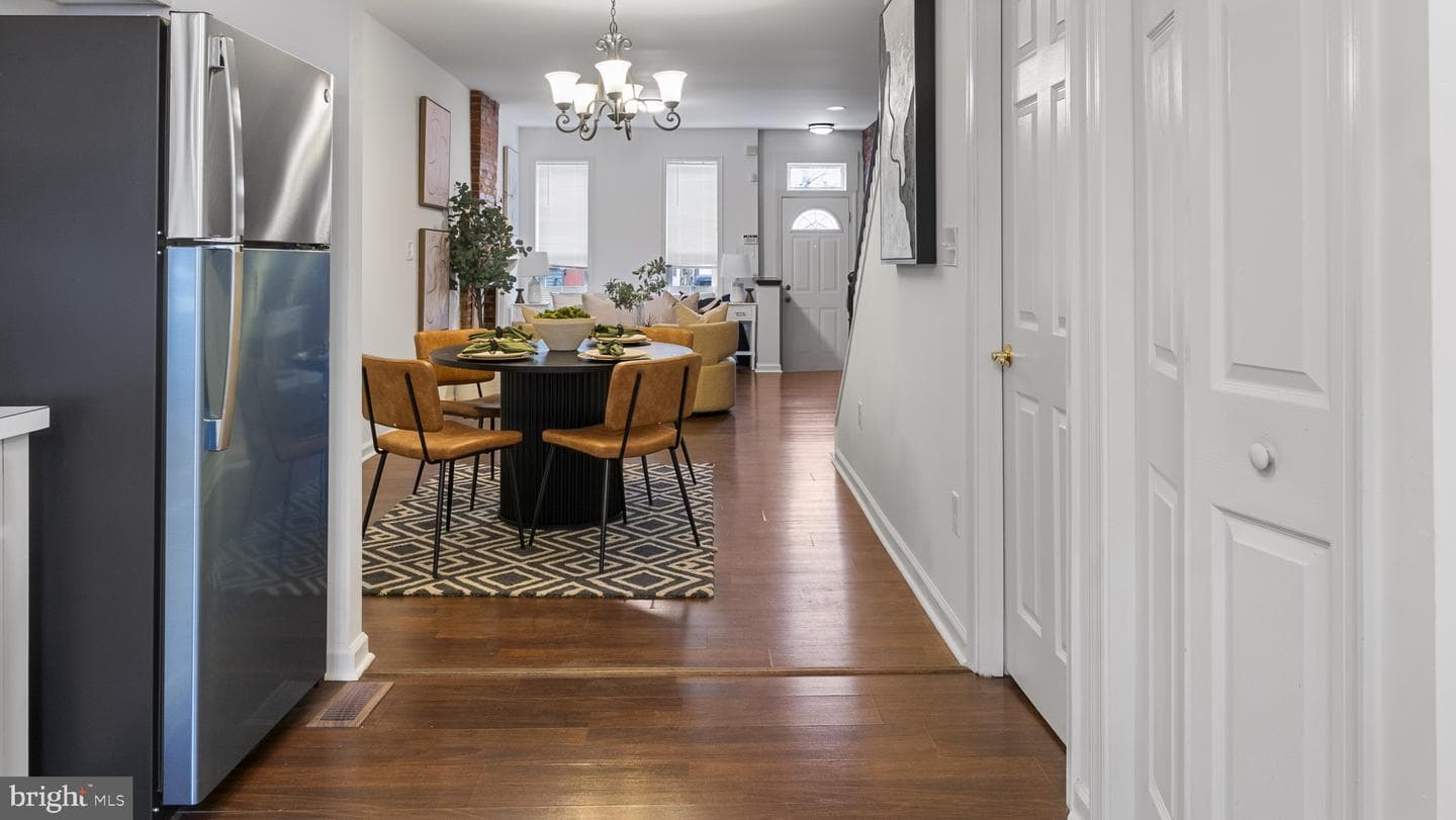 520 W 27th Street W photo 15